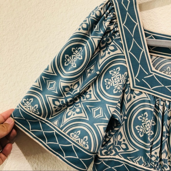 BCBG MaxAzria Knit Top Matte Jersey Small - Picture 6 of 9